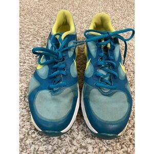 Nike Women's Dual Fusion Training Sneakers Size 7 Blue & Yellow